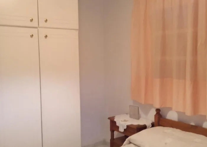 Niki\'S House